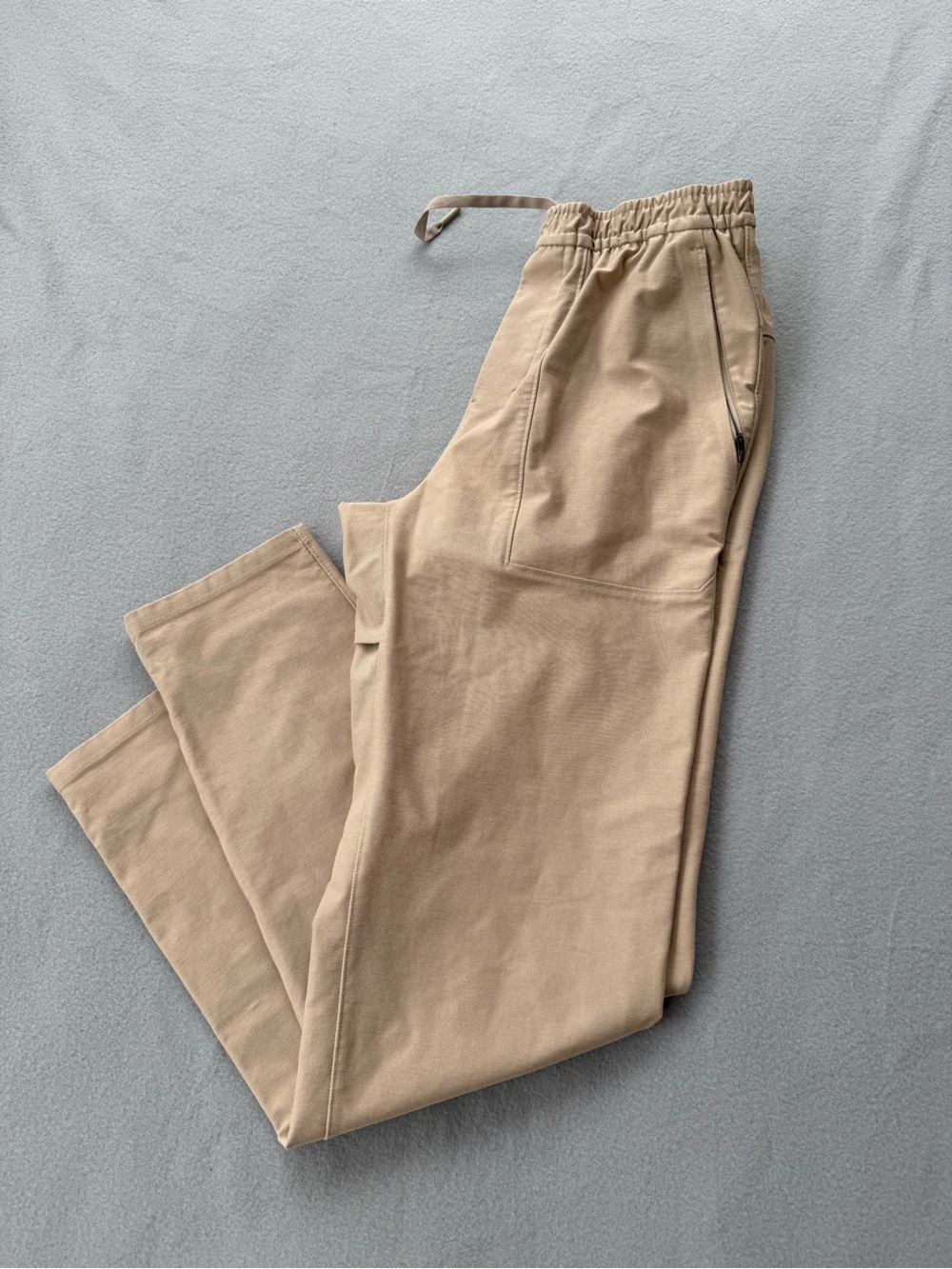 Lululemon Men’s Bowline Pants Sz Small Khaki Pull On Utilitech Travel in Trench
